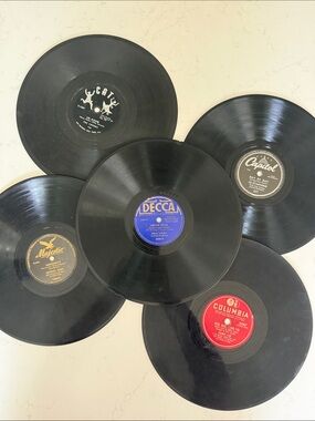 Vintage 78 RPM Vinyl Record Collection - Mixed Labels, Black